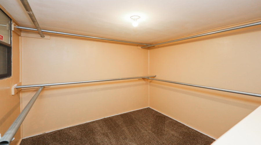 2600 E Montgomery St, Laredo, Texas 78043, 3 Bedrooms Bedrooms, 5 Rooms Rooms,2 BathroomsBathrooms,Residential,For Sale,2600 E Montgomery St,20253409