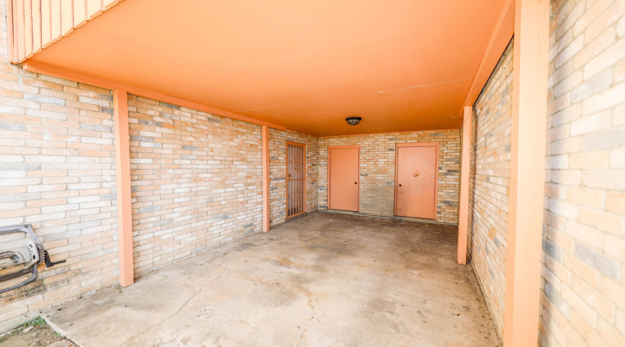 2600 E Montgomery St, Laredo, Texas 78043, 3 Bedrooms Bedrooms, 5 Rooms Rooms,2 BathroomsBathrooms,Residential,For Sale,2600 E Montgomery St,20253409