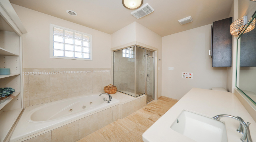 503 Jefferies Rd., LAREDO, Texas 78045, 3 Bedrooms Bedrooms, 6 Rooms Rooms,3 BathroomsBathrooms,Residential,For Sale,503 Jefferies Rd.,20253416