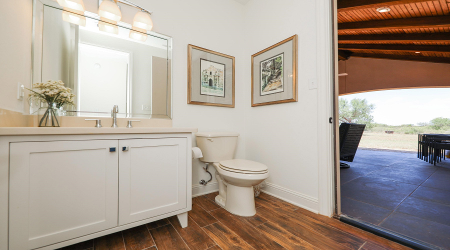 503 Jefferies Rd., LAREDO, Texas 78045, 3 Bedrooms Bedrooms, 6 Rooms Rooms,3 BathroomsBathrooms,Residential,For Sale,503 Jefferies Rd.,20253416