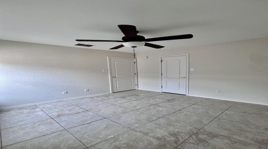 3619 Aguanieve Dr., Laredo, Texas 78046, 3 Bedrooms Bedrooms, 6 Rooms Rooms,2 BathroomsBathrooms,Residential,For Rent,3619 Aguanieve Dr.,20253435