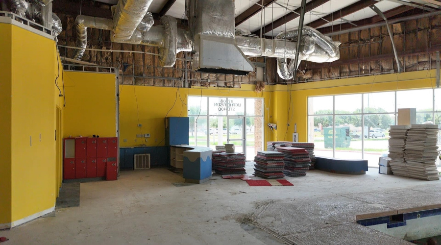 9708 McPherson Rd, Laredo, Texas 78045, 1 Room Rooms,Commercial retail/office,For Rent,9708 McPherson Rd,20253442