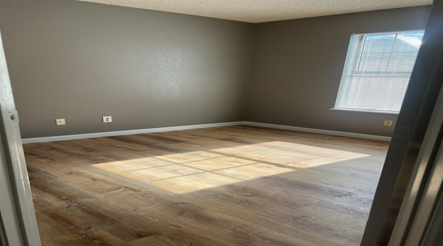 4102 Eagle Pass Ave, Laredo, Texas 78040, 2 Bedrooms Bedrooms, 4 Rooms Rooms,1 BathroomBathrooms,Residential,For Rent,4102 Eagle Pass Ave,20253438