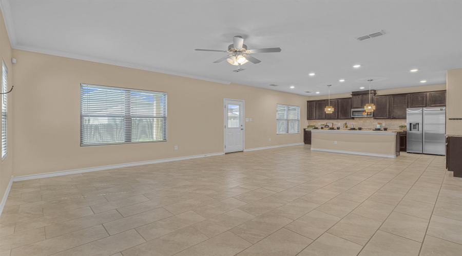 607 Montera Dr., Laredo, Texas 78045, 4 Bedrooms Bedrooms, 8 Rooms Rooms,2 BathroomsBathrooms,Residential,For Sale,607 Montera Dr.,20253452