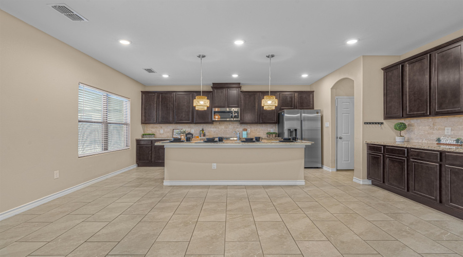 607 Montera Dr., Laredo, Texas 78045, 4 Bedrooms Bedrooms, 8 Rooms Rooms,2 BathroomsBathrooms,Residential,For Sale,607 Montera Dr.,20253452