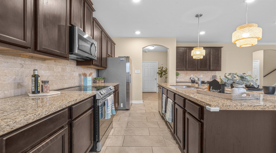 607 Montera Dr., Laredo, Texas 78045, 4 Bedrooms Bedrooms, 8 Rooms Rooms,2 BathroomsBathrooms,Residential,For Sale,607 Montera Dr.,20253452