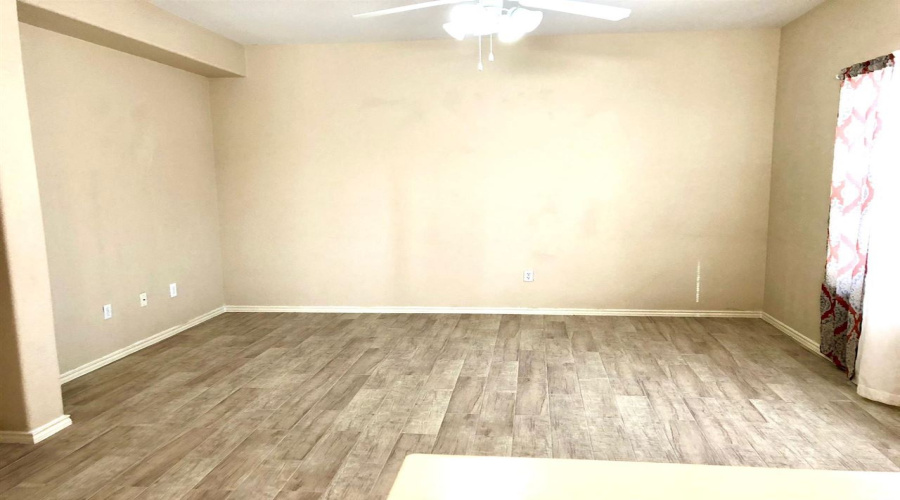 601 Pinos Cr, laredo, Texas 78043, 3 Bedrooms Bedrooms, 7 Rooms Rooms,2 BathroomsBathrooms,Residential,For Sale,601 Pinos Cr,20253466