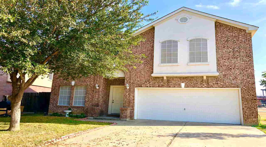 601 Pinos Cr, laredo, Texas 78043, 3 Bedrooms Bedrooms, 7 Rooms Rooms,2 BathroomsBathrooms,Residential,For Sale,601 Pinos Cr,20253466