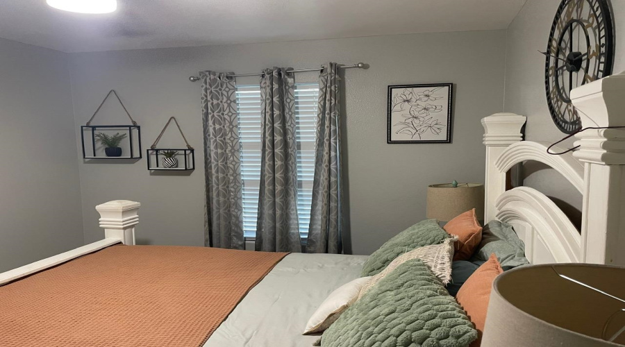 704 Muntjac Deer Ct, LAREDO, Texas 78045-4169, 3 Bedrooms Bedrooms, 7 Rooms Rooms,2 BathroomsBathrooms,Residential,For Sale,704 Muntjac Deer Ct,20253469