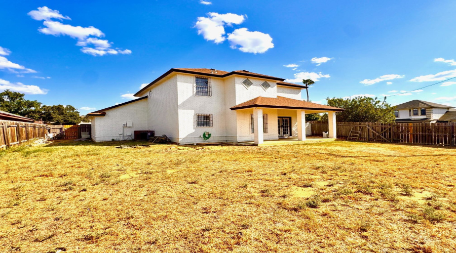 402 St Croix Dr, LAREDO, Texas 78045, 3 Bedrooms Bedrooms, 7 Rooms Rooms,2 BathroomsBathrooms,Residential,For Sale,402 St Croix Dr,20253473