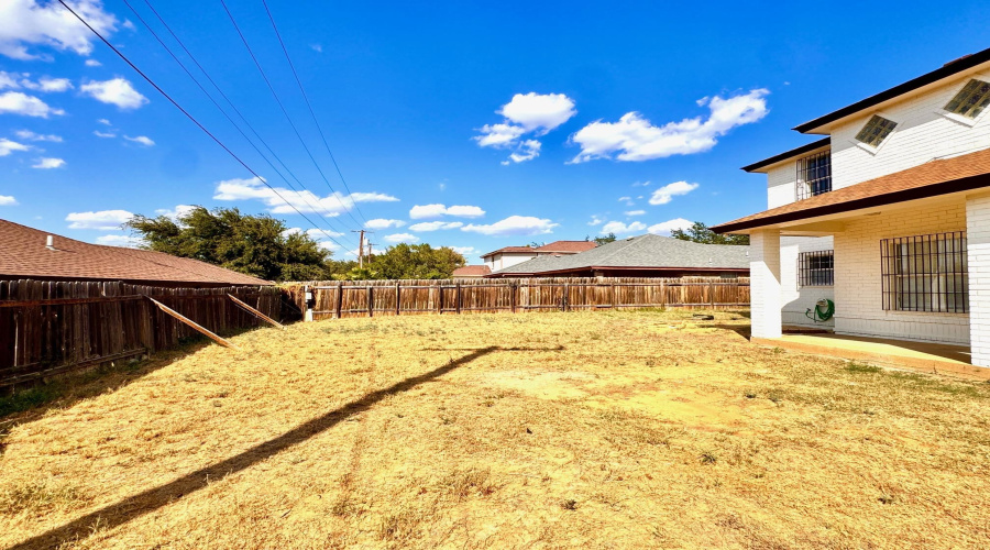 402 St Croix Dr, LAREDO, Texas 78045, 3 Bedrooms Bedrooms, 7 Rooms Rooms,2 BathroomsBathrooms,Residential,For Sale,402 St Croix Dr,20253473