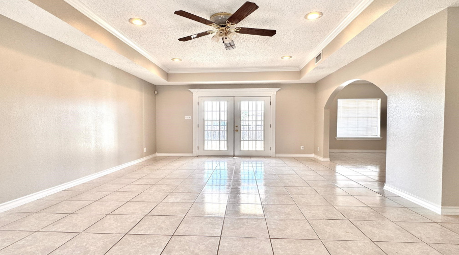 402 St Croix Dr, LAREDO, Texas 78045, 3 Bedrooms Bedrooms, 7 Rooms Rooms,2 BathroomsBathrooms,Residential,For Sale,402 St Croix Dr,20253473