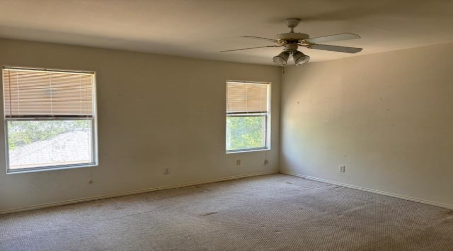 1604 Denmark Ln, Laredo, Texas 78045, 4 Bedrooms Bedrooms, 6 Rooms Rooms,2 BathroomsBathrooms,Residential,For Sale,1604 Denmark Ln,20253476