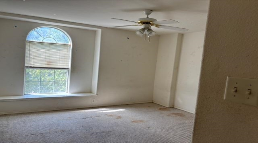 1604 Denmark Ln, Laredo, Texas 78045, 4 Bedrooms Bedrooms, 6 Rooms Rooms,2 BathroomsBathrooms,Residential,For Sale,1604 Denmark Ln,20253476