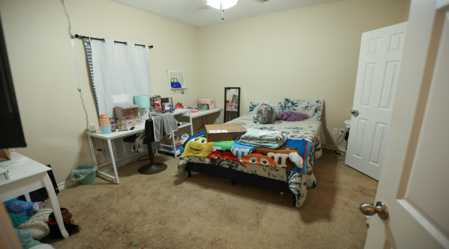 105 Spanish Oak Dr, Laredo, Texas 78045, 4 Bedrooms Bedrooms, 6 Rooms Rooms,3 BathroomsBathrooms,Residential,For Sale,105 Spanish Oak Dr,20253495