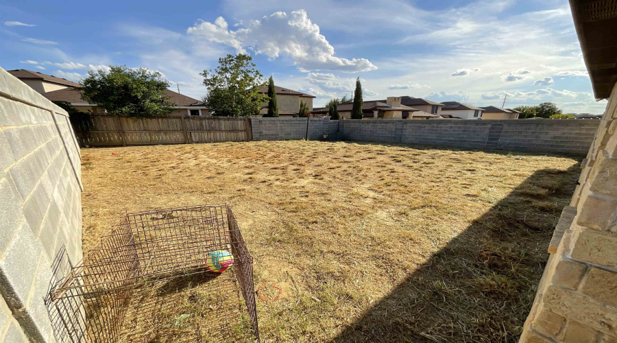 3517 Aguanieve Dr., Laredo, Texas 78046, 3 Bedrooms Bedrooms, 8 Rooms Rooms,2 BathroomsBathrooms,Residential,For Sale,3517 Aguanieve Dr.,20253497