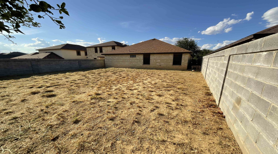 3517 Aguanieve Dr., Laredo, Texas 78046, 3 Bedrooms Bedrooms, 8 Rooms Rooms,2 BathroomsBathrooms,Residential,For Sale,3517 Aguanieve Dr.,20253497