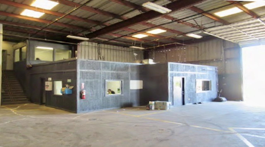 8115 Las Cruces Dr, Laredo, Texas 78045, 1 Bedroom Bedrooms, 1 Room Rooms,1 BathroomBathrooms,Commercial/industrial,For Rent,8115 Las Cruces Dr,20253506