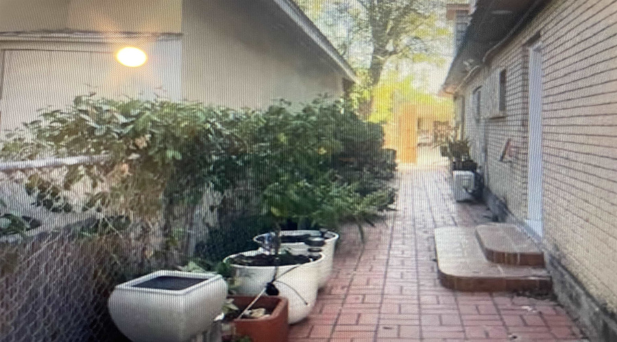 1704 Garfield St, Laredo, Texas 78043-2927, 1 Bedroom Bedrooms, 1 Room Rooms,1 BathroomBathrooms,Residential,For Rent,1704 Garfield St,20253508