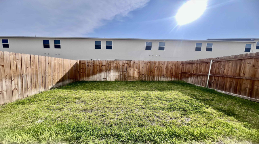 9910 Bijan Dr., Laredo, Texas 78045, 3 Bedrooms Bedrooms, 6 Rooms Rooms,2 BathroomsBathrooms,Residential,For Rent,9910 Bijan Dr.,20253510
