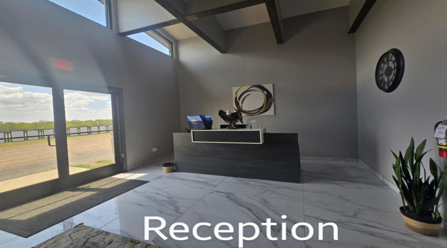 19875 U.S. Hwy 83, Laredo, Texas 78045, 1 Bedroom Bedrooms, 51 Rooms Rooms,Commercial/industrial,For Sale,19875 U.S. Hwy 83,20253509