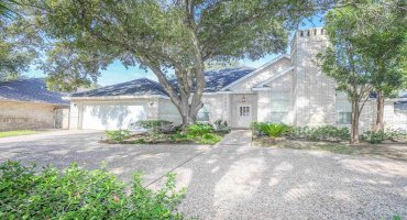 3004 Crest Oak Cir, Laredo, Texas 78045, 4 Bedrooms Bedrooms, 7 Rooms Rooms,2 BathroomsBathrooms,Residential,For Sale,3004 Crest Oak Cir,20253513