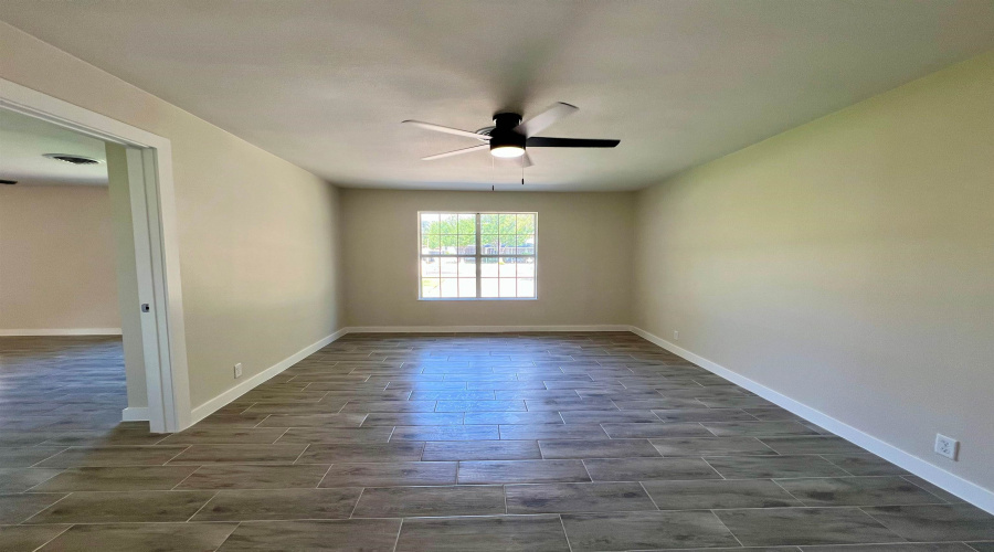 503 Lindenwood Dr, Laredo, Texas 78045, 3 Bedrooms Bedrooms, 5 Rooms Rooms,2 BathroomsBathrooms,Residential,For Sale,503 Lindenwood Dr,20253518