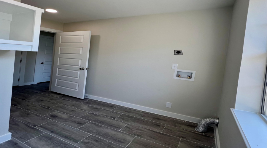 503 Lindenwood Dr, Laredo, Texas 78045, 3 Bedrooms Bedrooms, 5 Rooms Rooms,2 BathroomsBathrooms,Residential,For Sale,503 Lindenwood Dr,20253518
