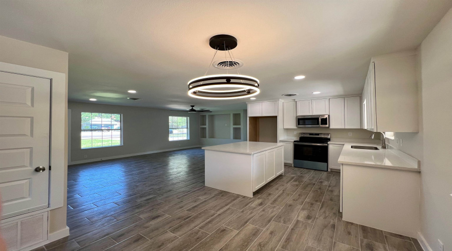 503 Lindenwood Dr, Laredo, Texas 78045, 3 Bedrooms Bedrooms, 5 Rooms Rooms,2 BathroomsBathrooms,Residential,For Sale,503 Lindenwood Dr,20253518