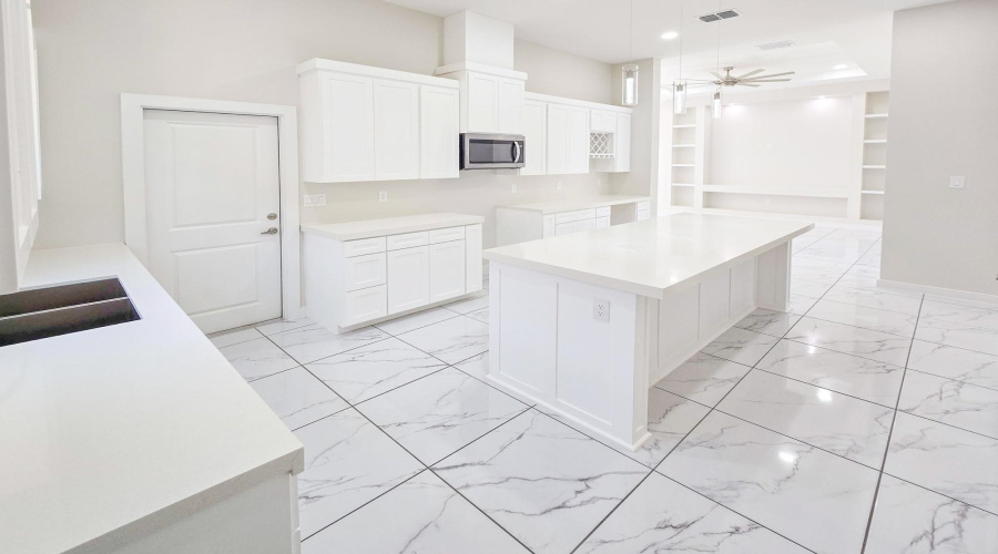 1010 Noyola Loop, LAREDO, Texas 78046, 4 Bedrooms Bedrooms, 6 Rooms Rooms,2 BathroomsBathrooms,Residential,For Sale,1010 Noyola Loop,20253520