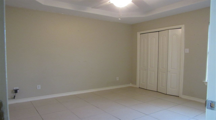 1000 Ranchway Dr, Laredo, Texas 78045, 3 Bedrooms Bedrooms, 7 Rooms Rooms,3 BathroomsBathrooms,Residential,For Rent,1000 Ranchway Dr,20253521