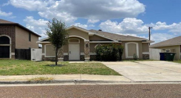 5829 Saint Sylvia Lp, Laredo, Texas 78046, 3 Bedrooms Bedrooms, 5 Rooms Rooms,2 BathroomsBathrooms,Residential,For Sale,5829 Saint Sylvia Lp,20253535 5829 Saint Sylvia Lp, Laredo, Texas 78046, 3 Bedrooms Bedrooms, 5 Rooms Rooms,2 BathroomsBathrooms,Residential,For Sale,5829 Saint Sylvia Lp,20253535