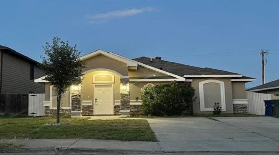 5829 Saint Sylvia Lp, Laredo, Texas 78046, 3 Bedrooms Bedrooms, 5 Rooms Rooms,2 BathroomsBathrooms,Residential,For Sale,5829 Saint Sylvia Lp,20253535