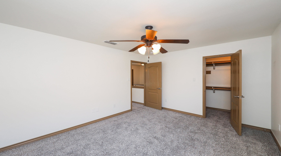 9813 Sandhill Dr, LAREDO, Texas 78045, 4 Bedrooms Bedrooms, 7 Rooms Rooms,2 BathroomsBathrooms,Residential,For Sale,9813 Sandhill Dr,20253547