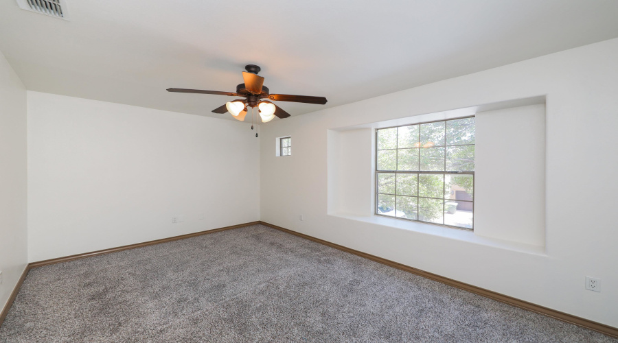 9813 Sandhill Dr, LAREDO, Texas 78045, 4 Bedrooms Bedrooms, 7 Rooms Rooms,2 BathroomsBathrooms,Residential,For Sale,9813 Sandhill Dr,20253547