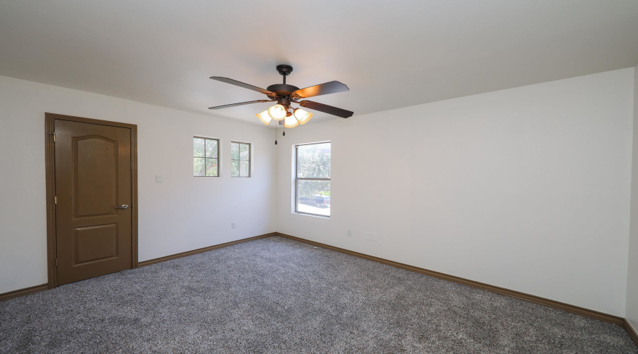 9813 Sandhill Dr, LAREDO, Texas 78045, 4 Bedrooms Bedrooms, 7 Rooms Rooms,2 BathroomsBathrooms,Residential,For Sale,9813 Sandhill Dr,20253547