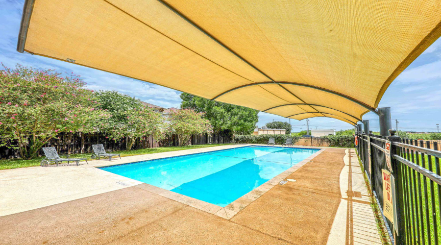 9813 Sandhill Dr, LAREDO, Texas 78045, 4 Bedrooms Bedrooms, 7 Rooms Rooms,2 BathroomsBathrooms,Residential,For Sale,9813 Sandhill Dr,20253547