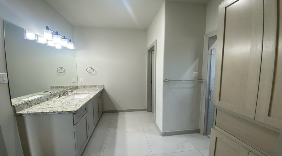 1438 El Caporal Dr., LAREDO, Texas 78043, 3 Bedrooms Bedrooms, 4 Rooms Rooms,2 BathroomsBathrooms,Residential,For Sale,1438 El Caporal Dr.,20253550