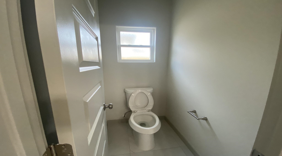 1438 El Caporal Dr., LAREDO, Texas 78043, 3 Bedrooms Bedrooms, 4 Rooms Rooms,2 BathroomsBathrooms,Residential,For Sale,1438 El Caporal Dr.,20253550