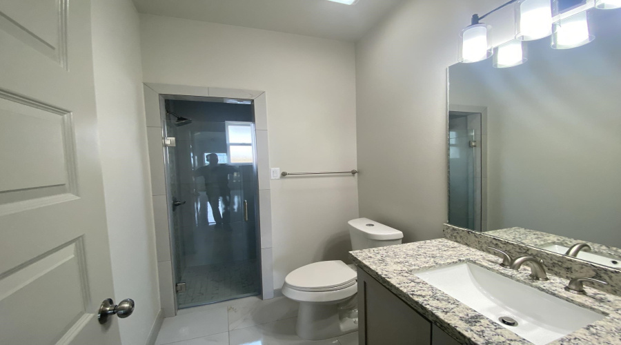 1438 El Caporal Dr., LAREDO, Texas 78043, 3 Bedrooms Bedrooms, 4 Rooms Rooms,2 BathroomsBathrooms,Residential,For Sale,1438 El Caporal Dr.,20253550