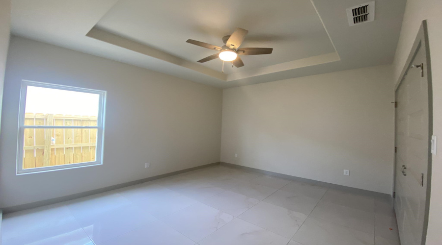 1438 El Caporal Dr., LAREDO, Texas 78043, 3 Bedrooms Bedrooms, 4 Rooms Rooms,2 BathroomsBathrooms,Residential,For Sale,1438 El Caporal Dr.,20253550