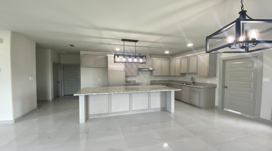 1438 El Caporal Dr., LAREDO, Texas 78043, 3 Bedrooms Bedrooms, 4 Rooms Rooms,2 BathroomsBathrooms,Residential,For Sale,1438 El Caporal Dr.,20253550