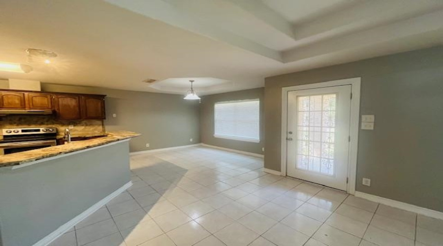 3816 Winrock Dr, Laredo, Texas 78045, 3 Bedrooms Bedrooms, 7 Rooms Rooms,2 BathroomsBathrooms,Residential,For Sale,3816 Winrock Dr,20253554