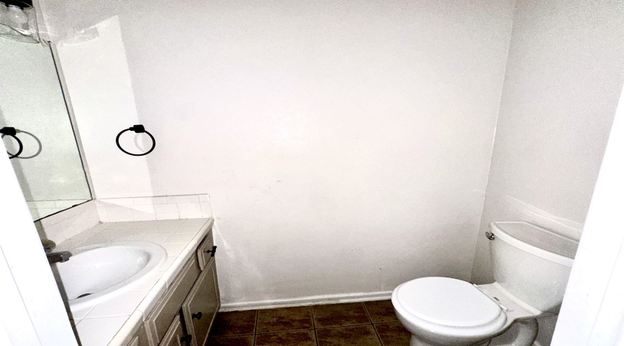 5500 McPherson Rd, Laredo, Texas 78041, 2 Bedrooms Bedrooms, 5 Rooms Rooms,1 BathroomBathrooms,Residential,For Sale,5500 McPherson Rd,20253557