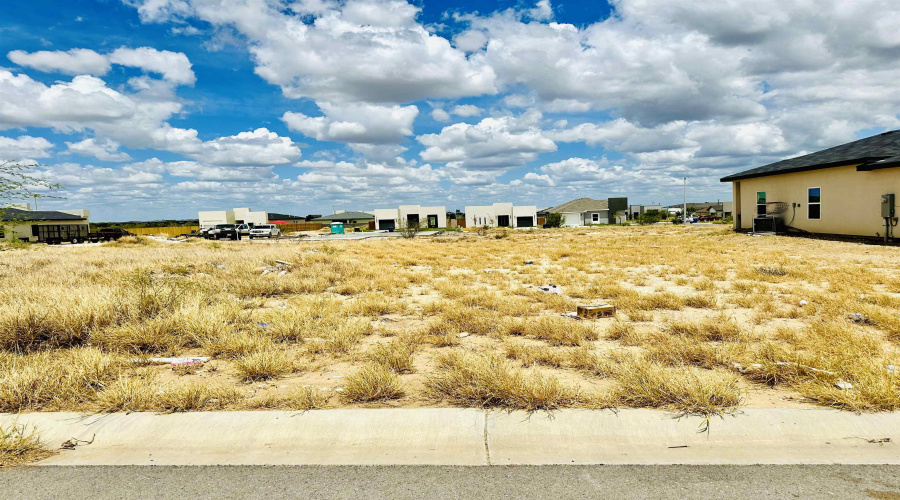 6706 El Bosal Ln., Laredo, Texas 78046, ,Land,For Sale,6706 El Bosal Ln.,20253568