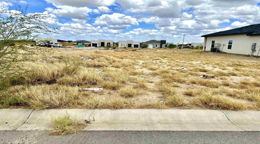 6708 El Bosal Ln., Laredo, Texas 78046, ,Land,For Sale,6708 El Bosal Ln.,20253569