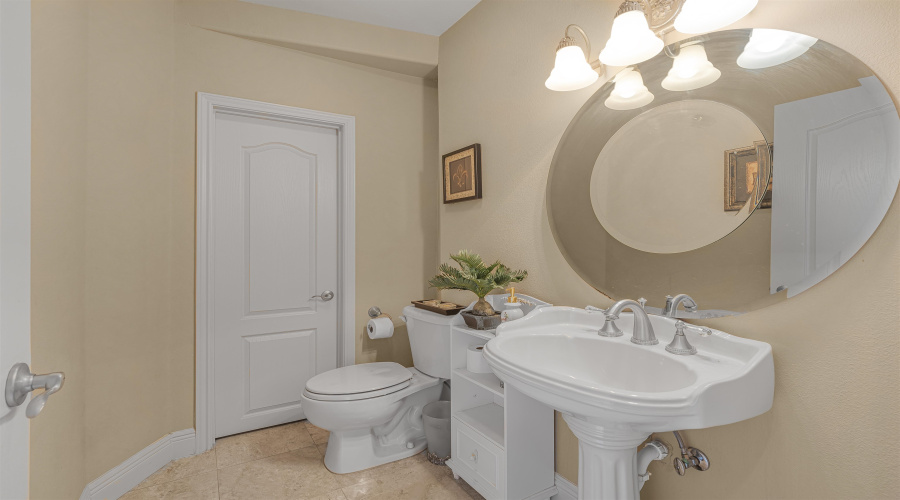 331 St Julien Dr, Laredo, Texas 78041, 4 Bedrooms Bedrooms, 10 Rooms Rooms,4 BathroomsBathrooms,Residential,For Sale,331 St Julien Dr,20253566