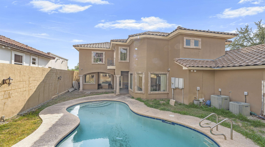 331 St Julien Dr, Laredo, Texas 78041, 4 Bedrooms Bedrooms, 10 Rooms Rooms,4 BathroomsBathrooms,Residential,For Sale,331 St Julien Dr,20253566