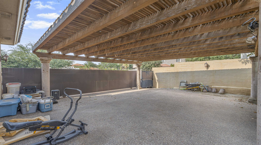 331 St Julien Dr, Laredo, Texas 78041, 4 Bedrooms Bedrooms, 10 Rooms Rooms,4 BathroomsBathrooms,Residential,For Sale,331 St Julien Dr,20253566