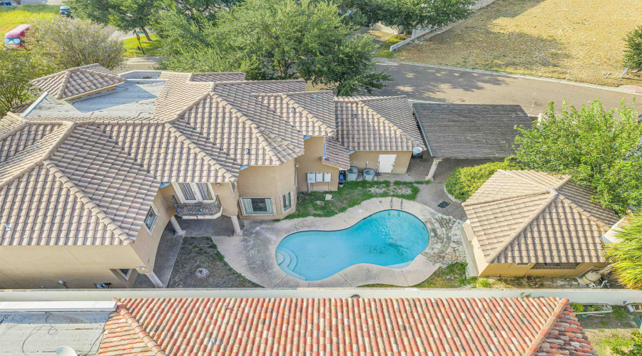 331 St Julien Dr, Laredo, Texas 78041, 4 Bedrooms Bedrooms, 10 Rooms Rooms,4 BathroomsBathrooms,Residential,For Sale,331 St Julien Dr,20253566